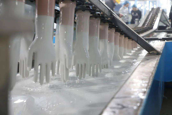 de handschoenen die van het latexonderzoek machinelatex maken glove onderdompelende machinepe handschoenenmachine